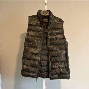 Eddie Bauer puffer down vest men’s camouflage camo